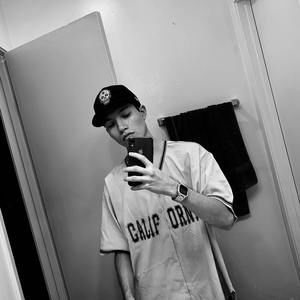 Meet your Posher, Diego